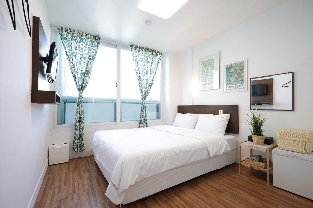 Ekonomy Haeundae Hostel Пусан Екстер'єр фото