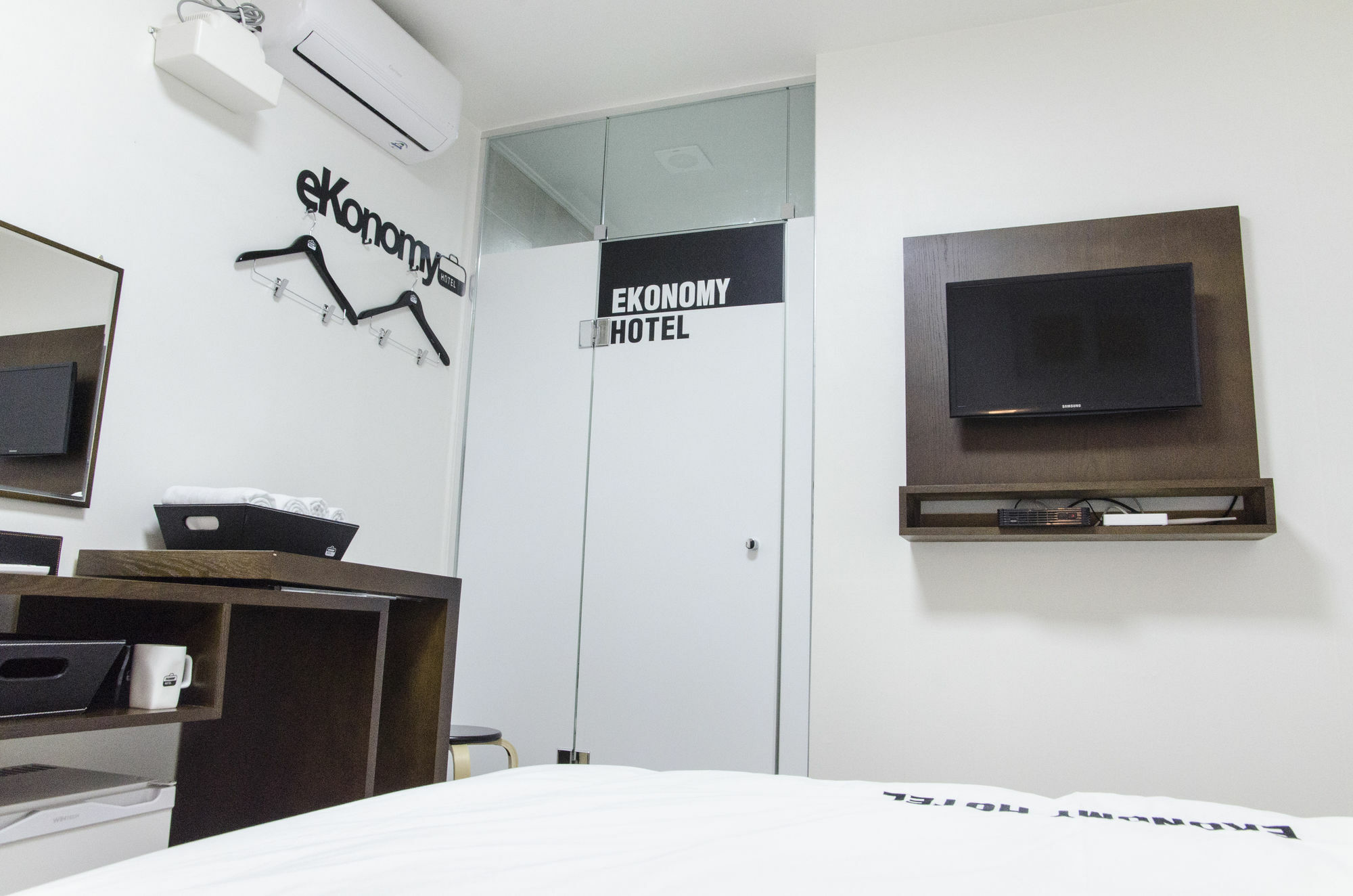 Ekonomy Haeundae Hostel Пусан Екстер'єр фото
